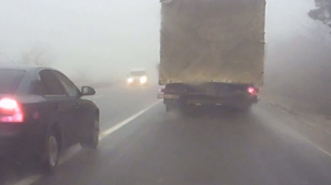 Martor ocular: Un conducător auto REBEL era cât pe ce să provoace un grav accident rutier (VIDEO)