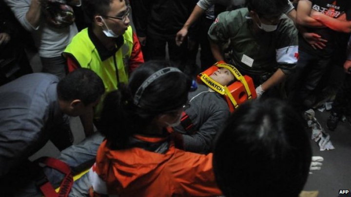 Studenţii din Taiwan au ocupat Parlamentul în semn de protest FOTO 