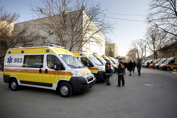 Asistenţa Medicală Urgentă va avea ambulanţe noi: O singură maşină specială costă aproape 2.000.000 de lei (FOTO)