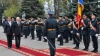 NO COMMENT! Nicolae Timofti uită să onoreze drapelul de stat (VIDEO)