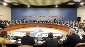 Consiliul NATO se reuneşte pentru a discuta despre măsurile de susţinere a Ucrainei