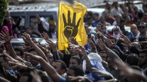 700 de islamişti din Frăţia Musulmană au fost condamnaţi la moarte în Egipt