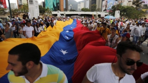 Paşte marcat cu proteste violente în Venezuela. Tinerii au cerut "reînvierea" democraţiei 