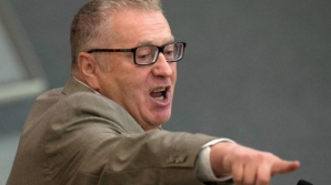 Nebun de legat! Jirinovski a atacat verbal o jurnalistă însărcinată (VIDEO) 