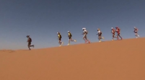 Cursă extremă la Maroc! Aproximativ o mie de persoane au luat startul la "Marathon des Sables"