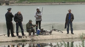 Poliţiştii au început "vânătoarea" de pescari în perioada de prohibiţie (VIDEO)