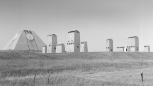 Proiectul secret al armatei americane: "Piramida Apocalipsei", dotată cu sistem radar şi rachete balistice (FOTO)