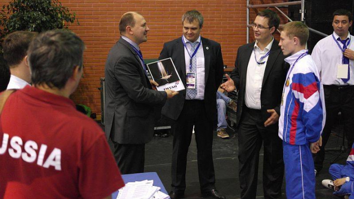 (FOTO) Vladimir Putin şi-ar fi pregătit un succesor la funcţia de preşedinte al Rusiei. CINE ESTE ACESTA