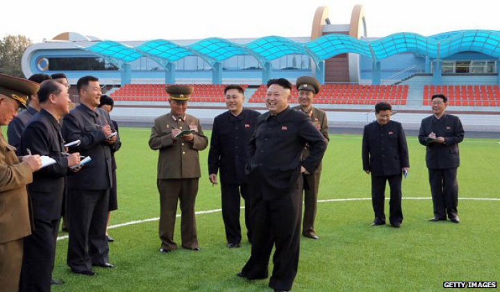 Cine sunt persoanele din ambianţa lui Kim Jong-un care iau mereu notiţe (FOTO)