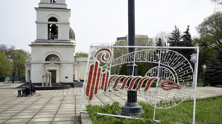 Autorităţile din capitală au decis să amenajeze Piaţa Marii Adunări Naţionale şi de Paşte (GALERIE FOTO)