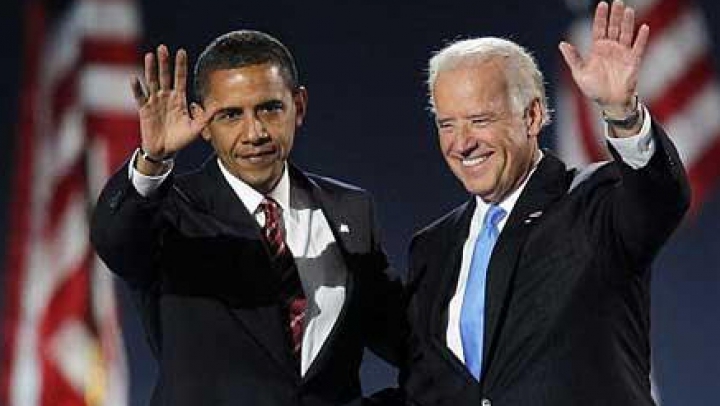 Selfie la nivel înalt. Joe Biden a pozat cu Barack Obama