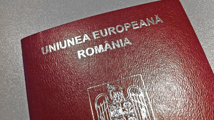 Procurorii din România au deconspirat o reţea care le facilita moldovenilor obţinerea cetăţeniei române