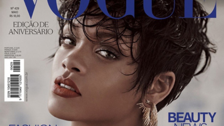 Rihanna apare topless pe coperta revistei Vogue Brazilia - FOTO