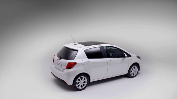 Toyota Yaris facelift – imagini şi informaţii oficiale 