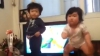 Doi bebeluşi fac SENZAŢIE pe Internet (VIDEO)