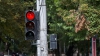 "Fără pic de ruşine". Un şofer trece la culoarea roşie a semaforului (VIDEO)