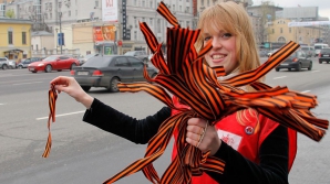 Preşedintele Kazahstanului a interzis utilizarea panglicii negru-oranj de 9 mai 