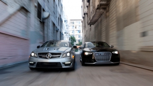 (VIDEO) Duelul celor puternici: Audi RS5 versus Mercedes C63 AMG. Cine crezi că câştigă?