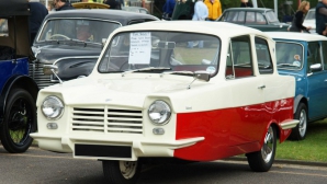 Cele mai urâte maşini din istorie. Oamenii preferă să meargă pe jos, decât la volanul uneia dintre ele (FOTO)