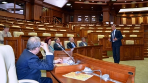 Preşedinţii parlamentelor mai multor ţări au lăsăt "urme vii" în Moldova DETALII