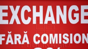 Leul îşi menţine poziţia în raport cu euro 