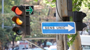 NO COMMENT! Nebunie într-o intersecţie din Chişinău (VIDEO)