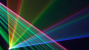 Fizicienii vor să demonstreze cum se poate transforma lumina în materie