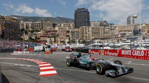 Circuitul de la Monte Carlo şi-a marcat aniversarea printr-o cursă cu maşini retro (VIDEO)