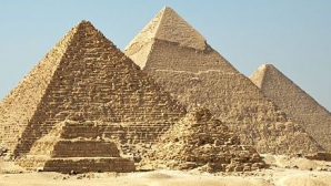 Descoperire uluitoare sub piramidele din Egipt. "Am găsit asta cu Google Earth" (VIDEO)