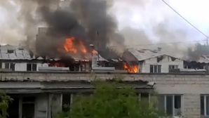 Fără casă şi fără masă! Victimele incendiului devastator, care a avut loc pe strada Independenţei, şi-au petrecut noaptea într-un internat din capitală
