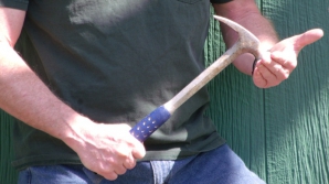 Luptă adevărată la un şantier din capitala Rusiei. Câteva zeci de muncitori s-au luat la bătaie cu ciocanele (VIDEO)