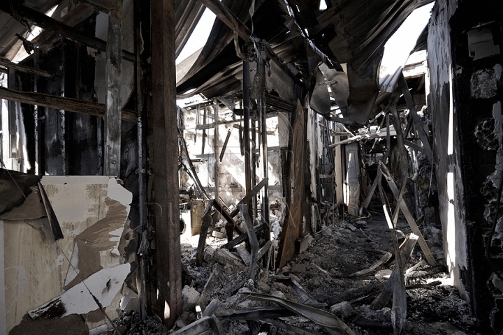 FOTOGRAFIILE DURERII. Ce a mai rămas din locuinţele de la mansarda mistuită de flăcări