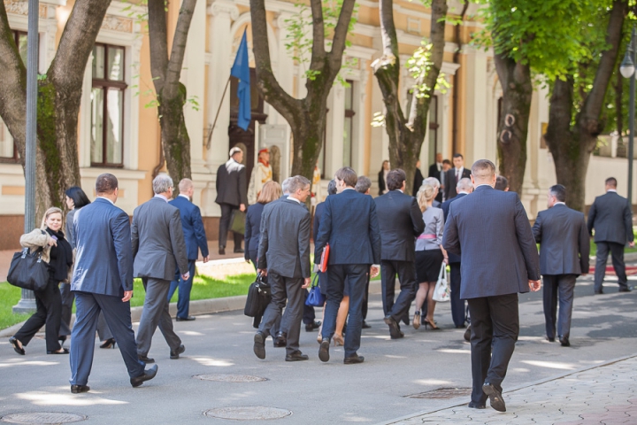 Preşedintele Consiliului European, Herman Van Rompuy, a sosit la Chişinău (FOTO/VIDEO)