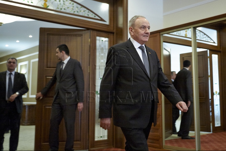 Interpreta Irina Loghin a fost decorată de Nicolae Timofti cu Ordinul de Onoare (GALERIE FOTO)