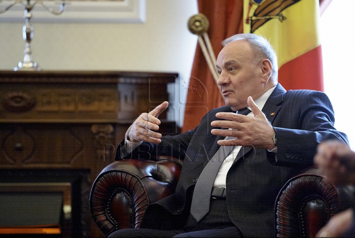 Interpreta Irina Loghin a fost decorată de Nicolae Timofti cu Ordinul de Onoare (GALERIE FOTO)