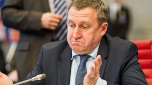 "Putin h..lo" l-a scos din funcţie. Poroşenko cere demiterea lui Deşiţa şi a propus un nou ministru de Externe la Kiev