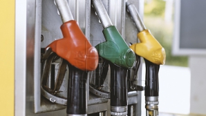 Anul 2015 va aduce cheltuieli mai mari proprietarilor de maşini DETALII