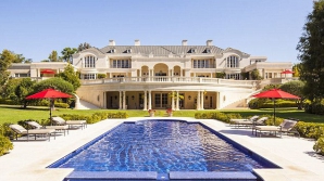 Casa în care a locuit Walt Disney a fost vândută. Câţi bani s-au plătit pentru locuinţa legendarului regizor (VIDEO)