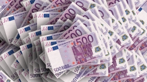 EURO, la un nou RECORD ISTORIC. Moldovenii sunt îngrijoraţi de explozia înregistrată pe piaţa financiară (VIDEO)