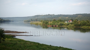 "Moldova are glas" la Pârâta. Digul şubrezit de pe malul râului Nistru, una dintre principalele probleme ale localnicilor 