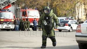 Alertă falsă cu bombă în Chişinău. Înainte de a veni geniştii, martorii au auzit un zgomot puternic (VIDEO)