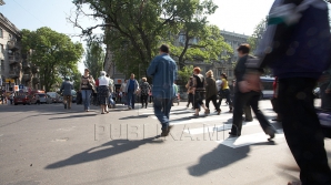 Locuitorii oraşului Chişinău ar putea fi amendaţi. Află ce regulament a elaborat Primăria Capitalei