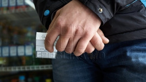 Ministerul Sănătăţii declară război fumatului: Interzice acest viciu în Grădina Publică "Ştefan cel Mare"