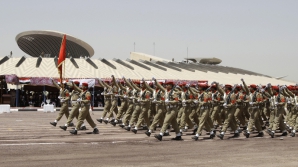 Paradă militară în Irak. Militarii şiiţi au transmis un mesaj simbolic pentru suniţii din regiune 