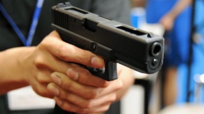 Atac armat la o universitate din SUA: Un om a murit, iar alţi trei au fost răniţi