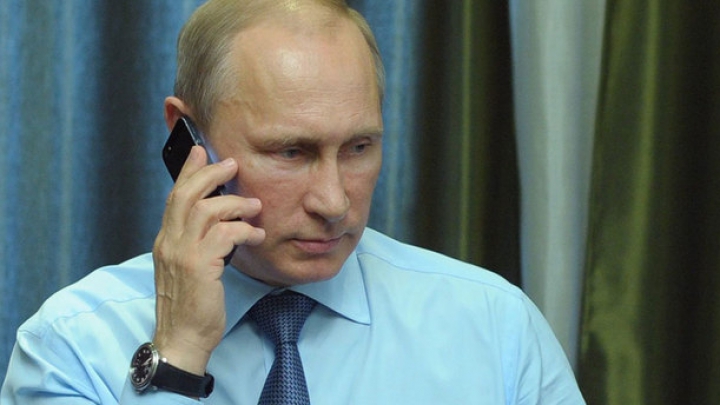 Cum arată telefonul de lux destinat patrioţilor ruşi care îl adoră pe Vladimir Putin (FOTO)