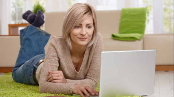 Şapte greşeli care îţi pot distruge laptopul. Aproape toată lumea le face