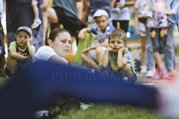 Campania Renaşte Moldova: Zeci de femei gravide au participat la o lecţie de sport (GALERIE FOTO)