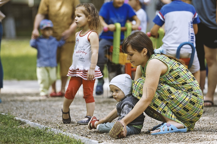 Campania Renaşte Moldova: Zeci de femei gravide au participat la o lecţie de sport (GALERIE FOTO)