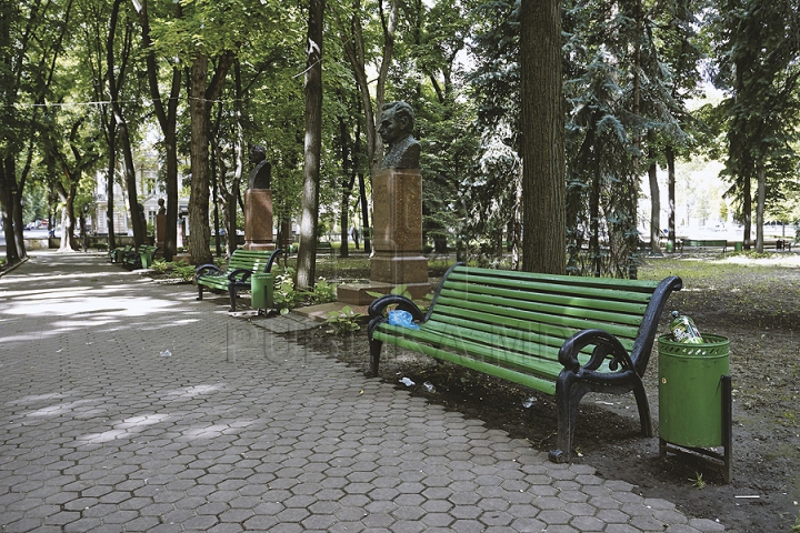 Cum arată Parcul Central din Chişinău după Ziua Copiilor (GALERIE FOTO)